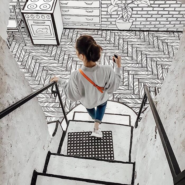 This Unusual Cafe In Russia Looks Like A Comic Book (25 Pics)