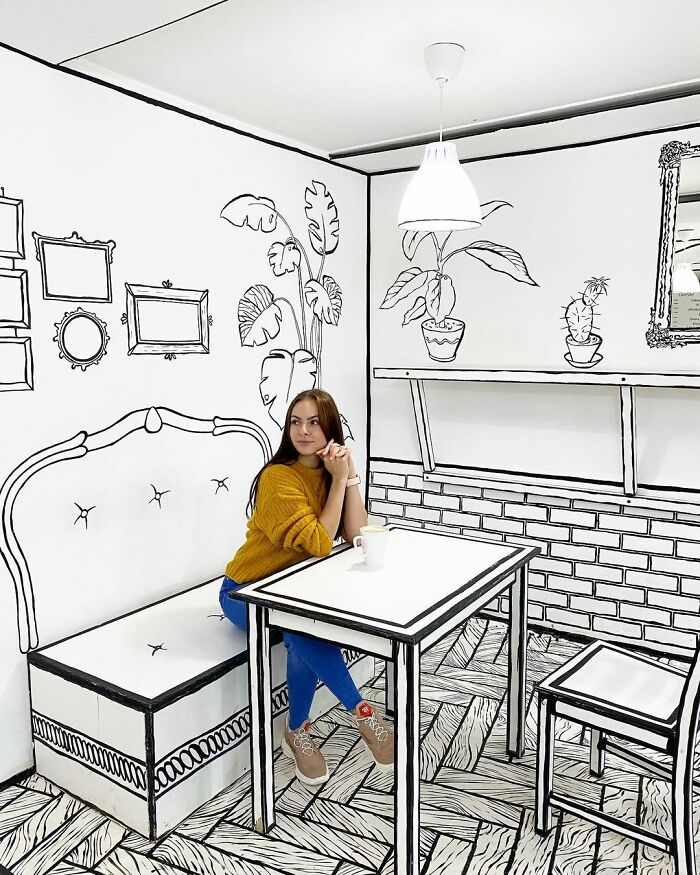 This Unusual Cafe In Russia Looks Like A Comic Book (25 Pics)
