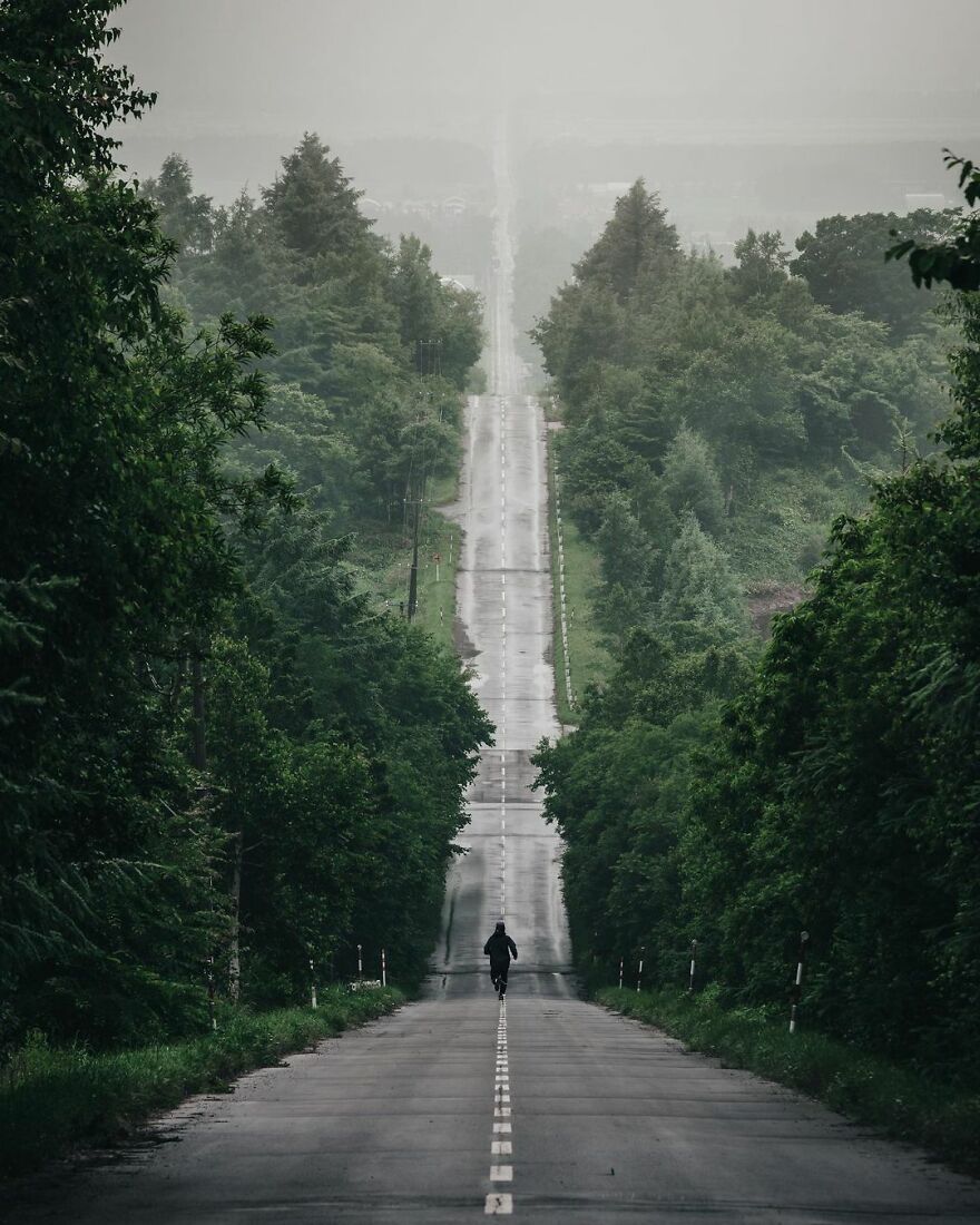 The Photographer Takes Pictures Of Everyday Asia That Our Eyes Would Hardly See