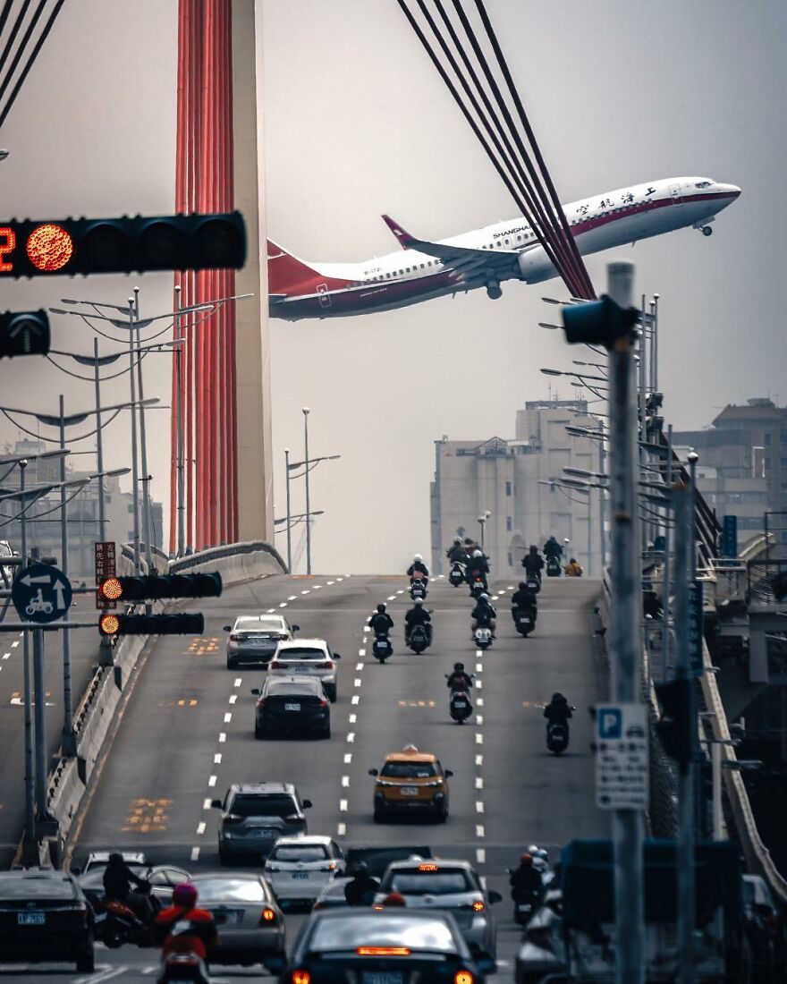 The Photographer Takes Pictures Of Everyday Asia That Our Eyes Would Hardly See