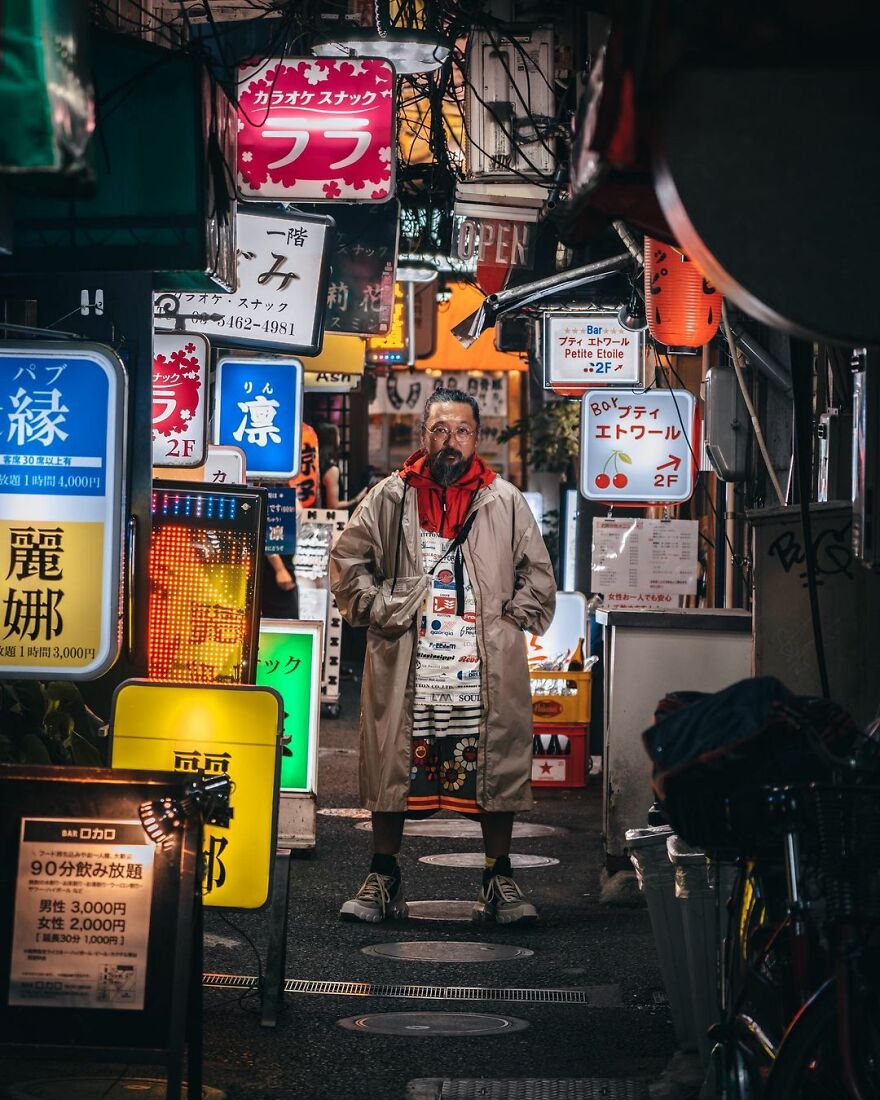 The Photographer Takes Pictures Of Everyday Asia That Our Eyes Would Hardly See