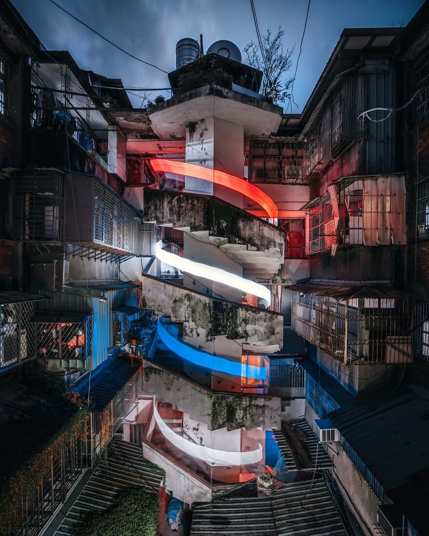 The Photographer Takes Pictures Of Everyday Asia That Our Eyes Would Hardly See
