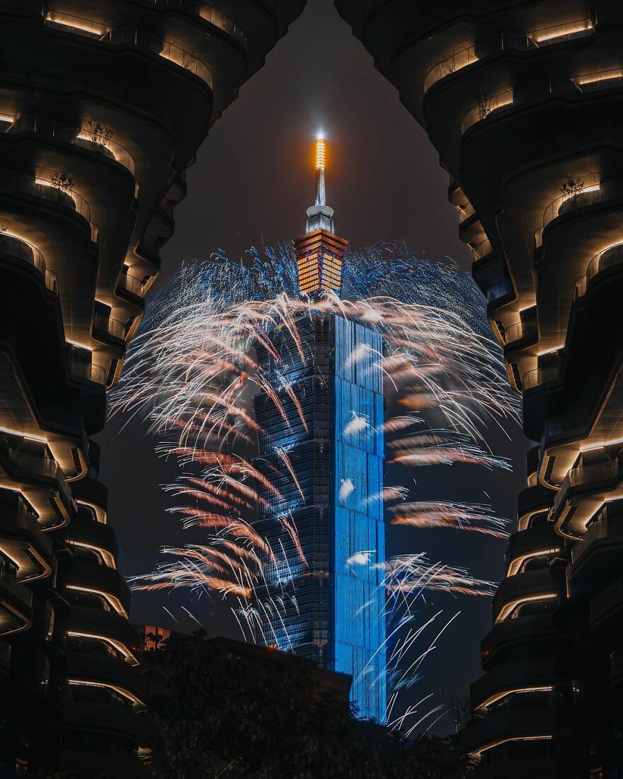 The Photographer Takes Pictures Of Everyday Asia That Our Eyes Would Hardly See