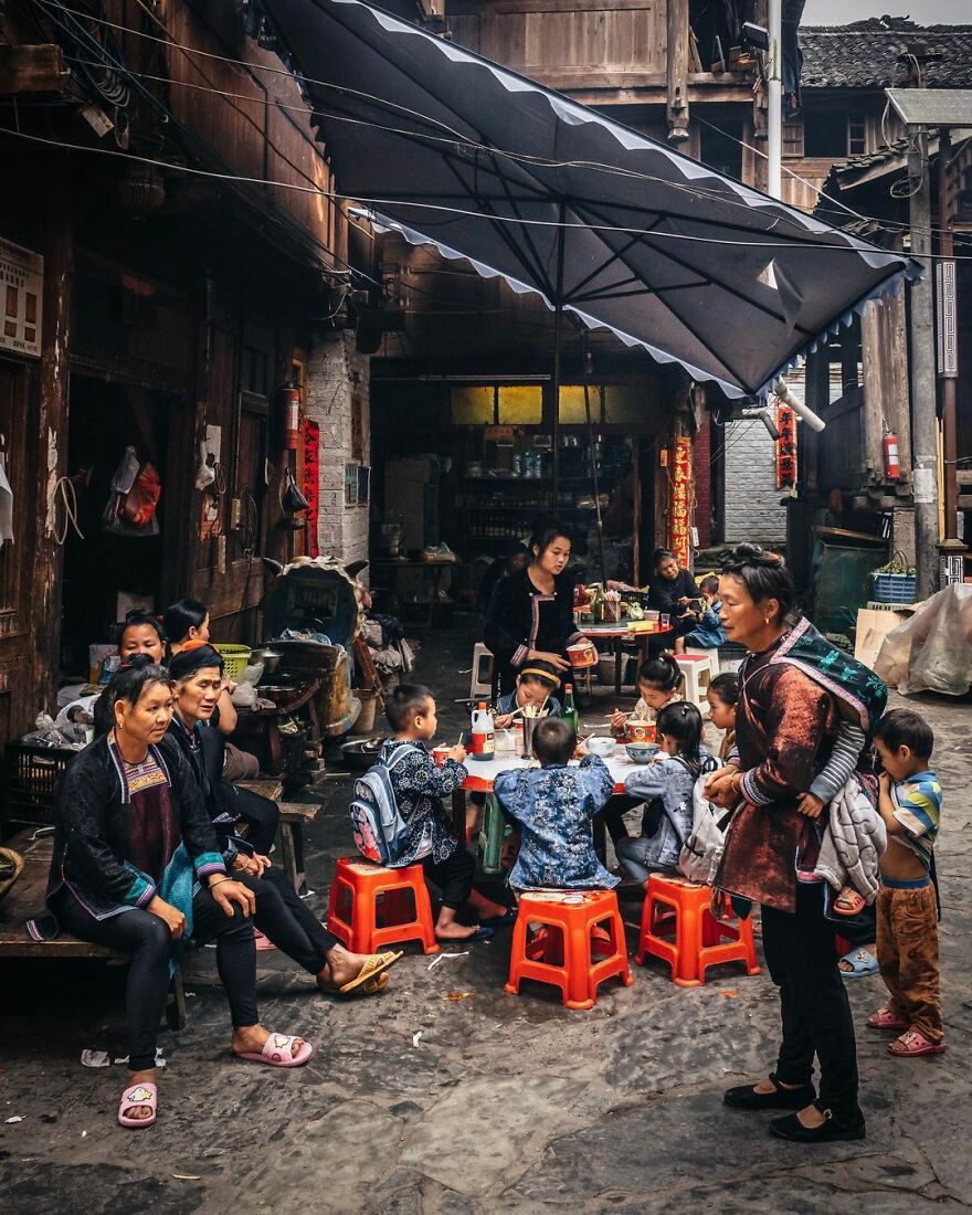 The Photographer Takes Pictures Of Everyday Asia That Our Eyes Would Hardly See