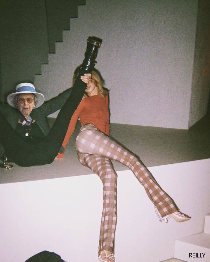 This Guy Uses Queen Elizabeth As Inspiration For His Hilarious Montages (66 Pics)