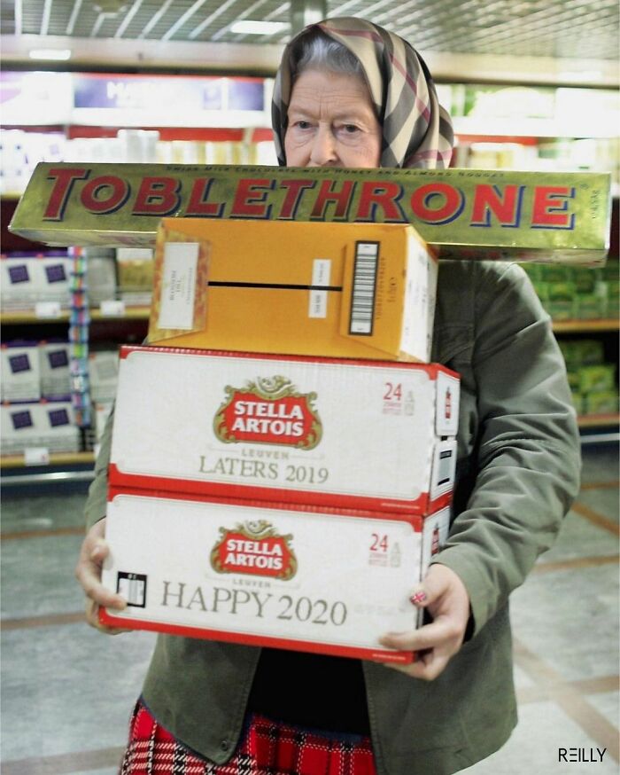 This Guy Uses Queen Elizabeth As Inspiration For His Hilarious Montages (66 Pics)