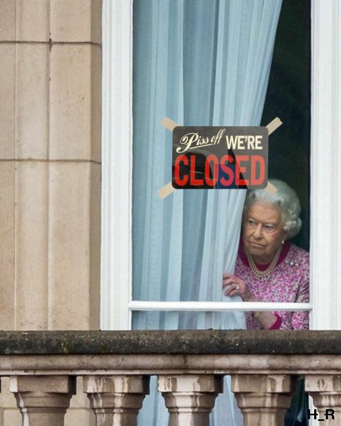 This Guy Uses Queen Elizabeth As Inspiration For His Hilarious Montages (66 Pics)