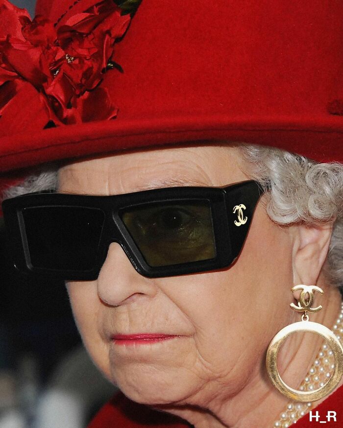 This Guy Uses Queen Elizabeth As Inspiration For His Hilarious Montages (66 Pics)