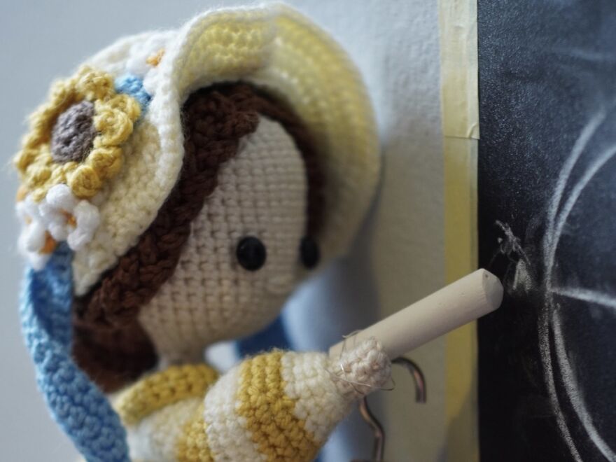 I Crochet Famous Women In Science To Create Role Models And Awareness