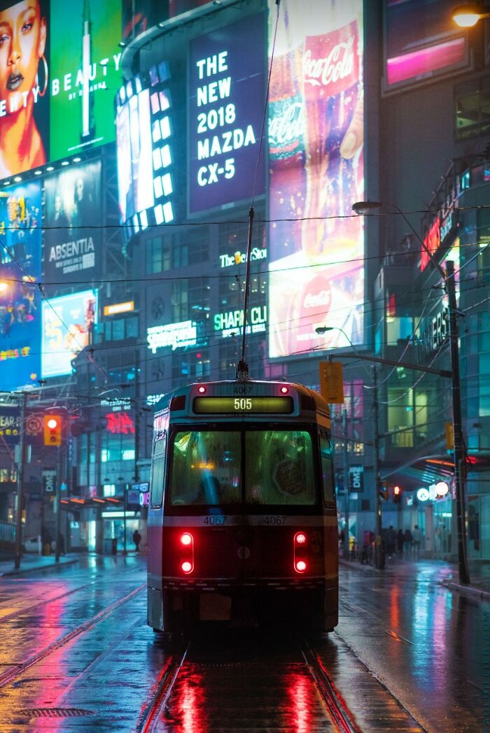 Dundas Square Toronto