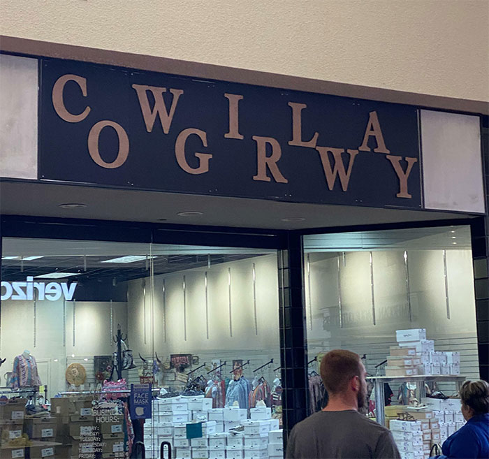 C W I L A O G R W Y