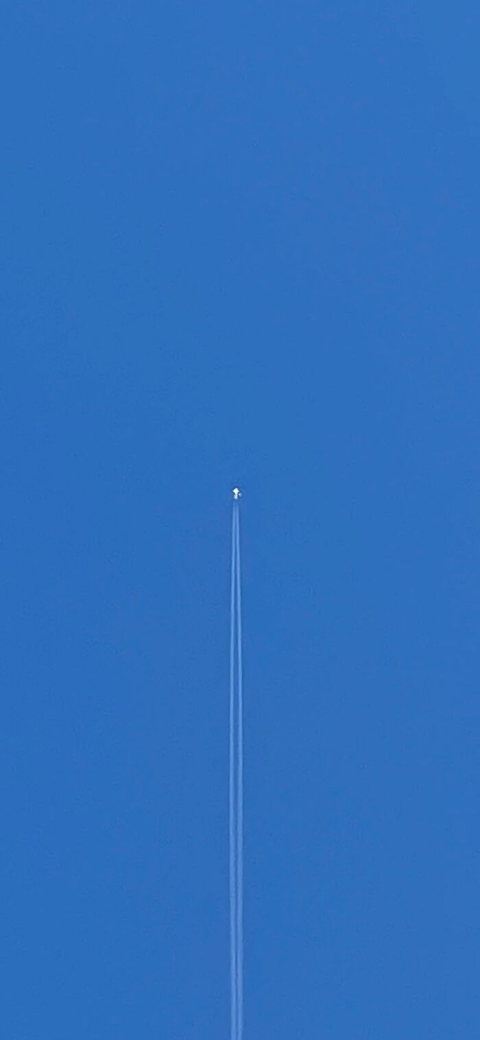 Contrails Always Look So Satisfying When They Sky Has No Clouds