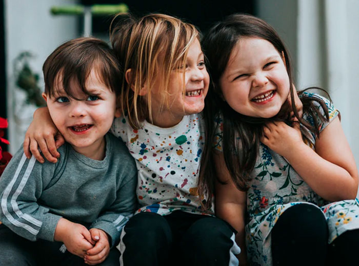 Viral Thread Has People Admitting What Things They Secretly Judge Others For (40 Comments)