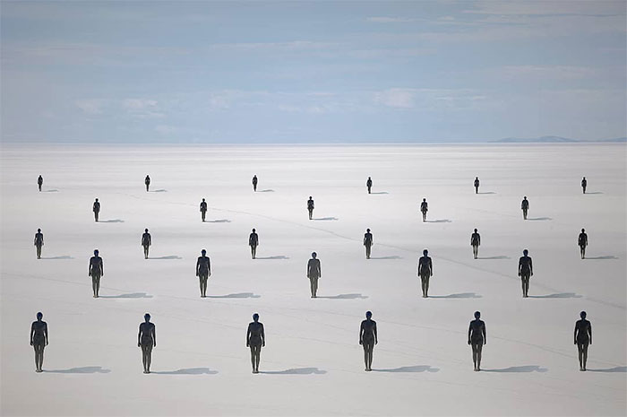 30 Surreal Self-Portraits Wearing Full-Body Suits That Suggest Strangeness, Otherworldliness, And Isolation