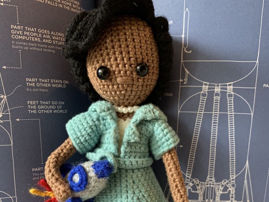 I Crochet Famous Women In Science To Create Role Models And Awareness