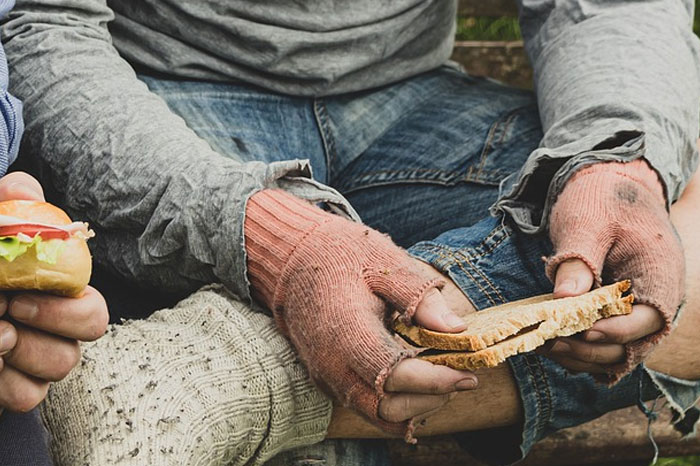 People Who Have Experienced Poverty Share What Most People Don't Understand About Being Poor (34 Answers)