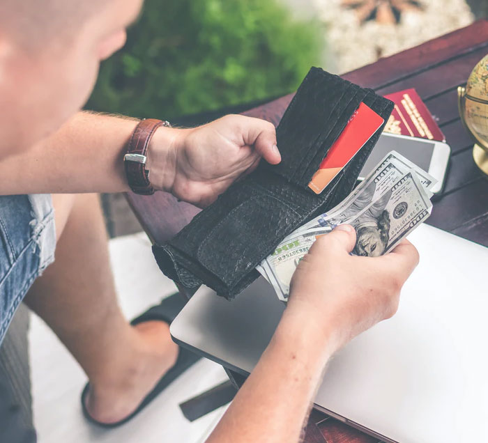 People Who Have Experienced Poverty Share What Most People Don't Understand About Being Poor (34 Answers)