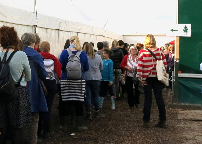 “El mundo está hecho para los hombres”: Esta mujer da 20 ejemplos que muestran cómo las mujeres son discriminadas en la vida cotidiana