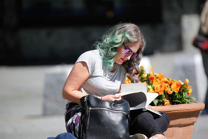 “I Am The Chosen One But I Hate It”: People In This Online Group Share 30 Of The Most Annoying Book Tropes