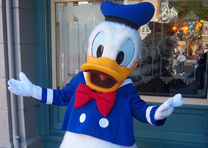30 Of The Spiciest Work Secrets Shared By Former Disney Theme Park Employees