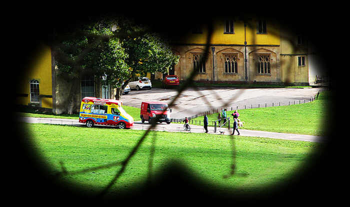 “I Am The Chosen One But I Hate It”: People In This Online Group Share 30 Of The Most Annoying Book Tropes