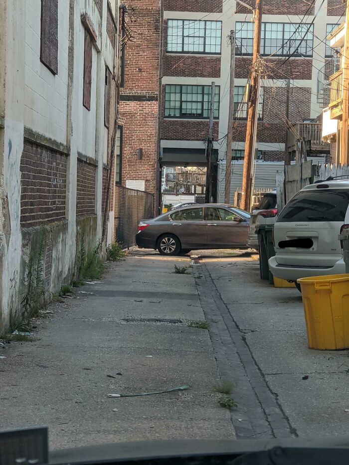 Neighbor Parks Blocking The Whole Alley