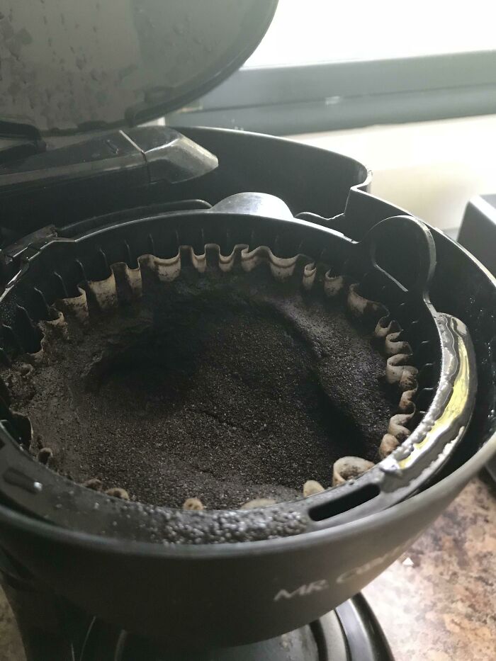 How Much Coffee Per Pot My Coworkers Think Is Needed