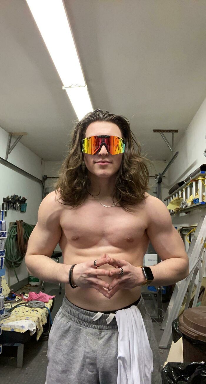 The Shades That Increase Hair Growth Speed By 243.5%, Study Finds