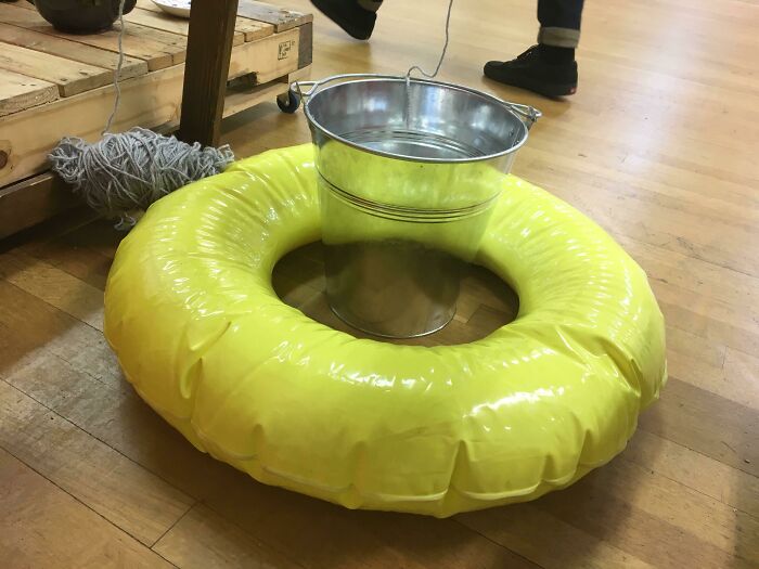 The Reflection On This Bucket Makes It Look Transparent