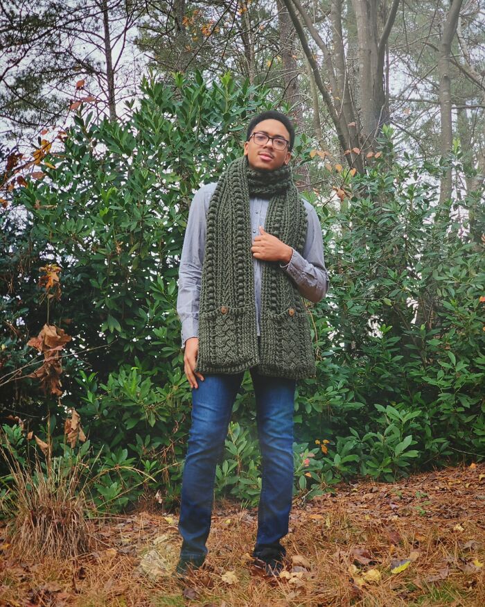 I Did It! I Released My First Pattern. How Nerve Wrecking?!? Anyway, For Anyone Possibly Looking For That Last Minute Holiday Gift, This Pocket Scarf Might Be The Perfect Thing For You. I Can’t Wait To See Where This Journey Takes Me
