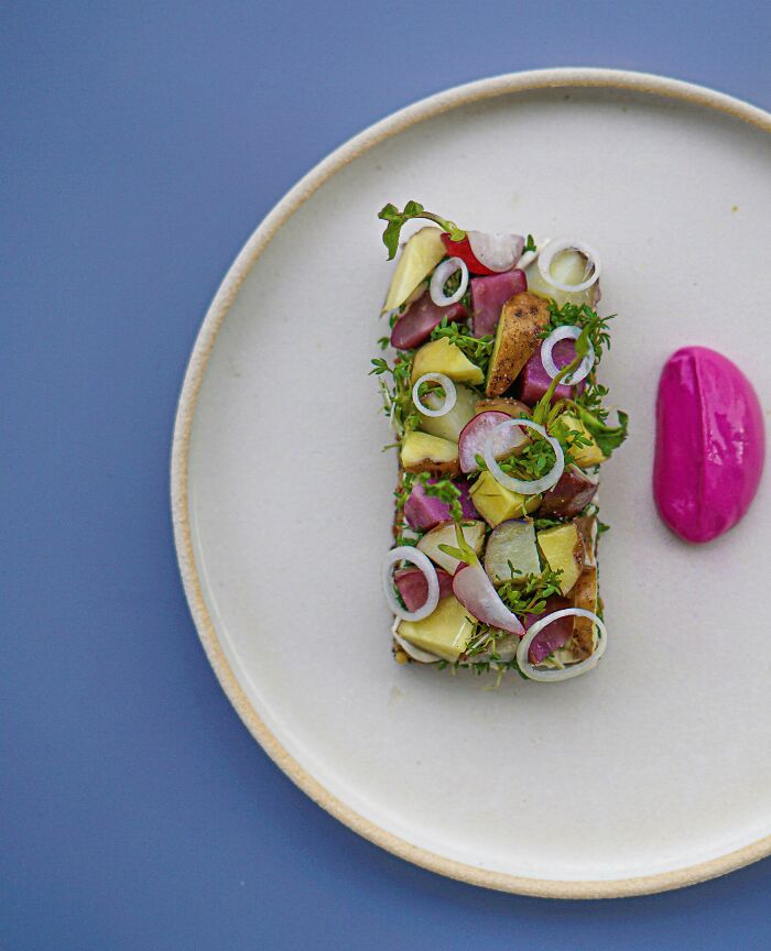 Smørrebrød With Swiss Moutains Potatoes, Vegan Mustard Mayo And Pickled Beetroot Cream