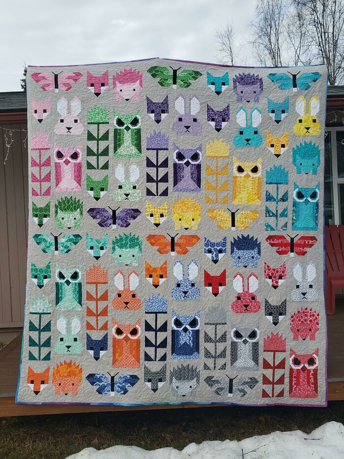 You Can't See Our Quarantine Sweatpants Behind My Newly Finished Quilt! Elizabeth Hartman's Fancy Forest Pattern