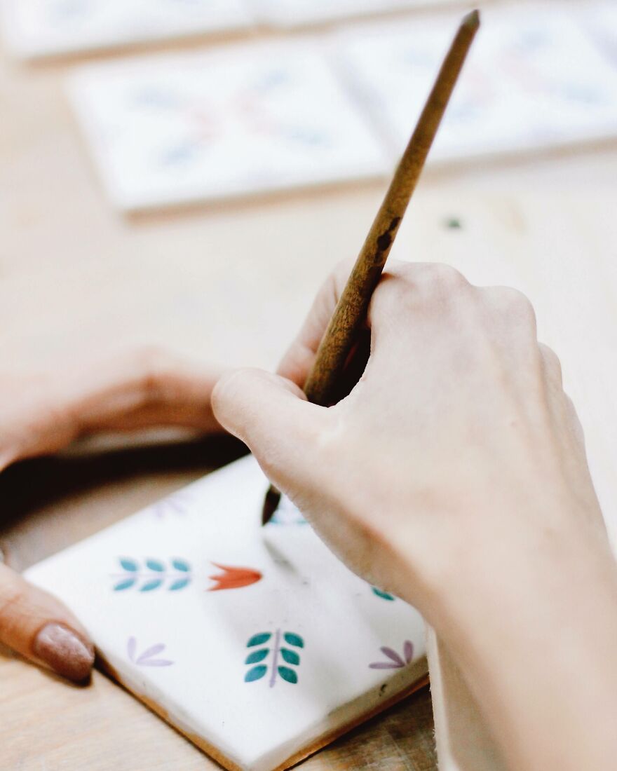 We Suggest 9 Unique Ways To Use Leftover Tiles