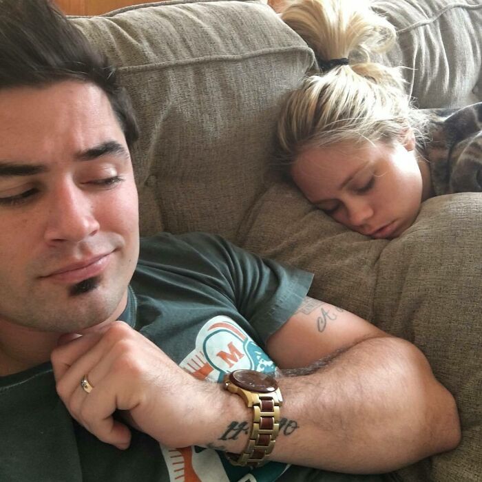 "Let's Watch Football And Eat Nachos Together All Day!" Not