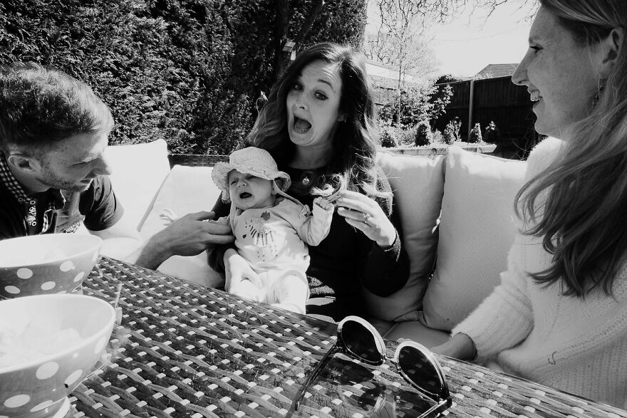 Here Are My Photographs Of Families Meeting Their Lockdown Babies Here Are My Photographs Of Families Meeting Their Lockdown Babies