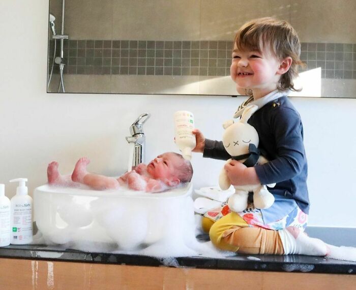 Dad Left Me In Charge Of Aster Today So I Gave Her A Bath