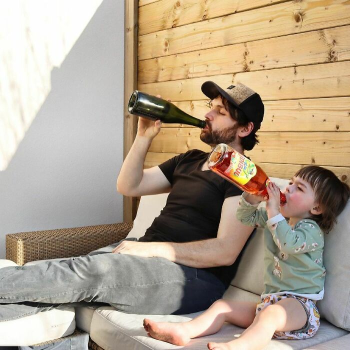 Easter Party Time! Always A Good Excuse To Celebrate With Her Favourite Partydrink