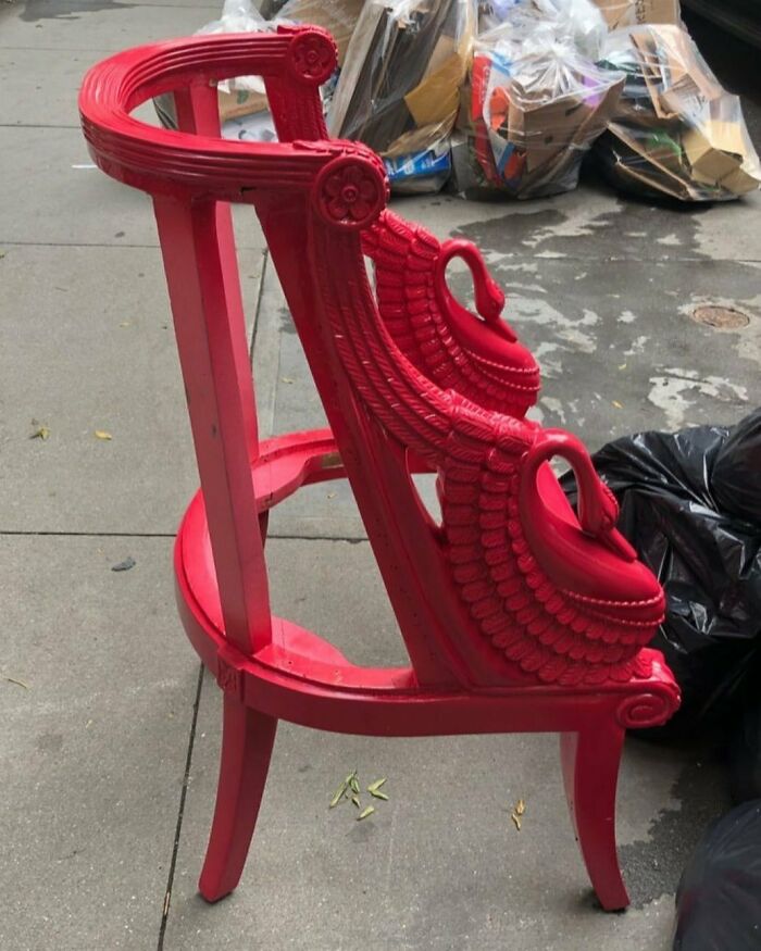 Details Details! On Madison (Left Side) Between 96/95