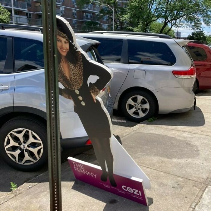 Omg How Dare Someone Leave Officialfrandrescher Out There Like That! Lorimer And Montrose Ave