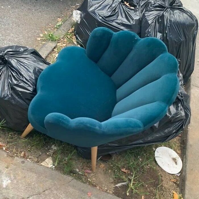 It’s Green, It’s Velvet, It’s Shaped Like A Sea Shell. This Is For You! 109 S Portland Avenue