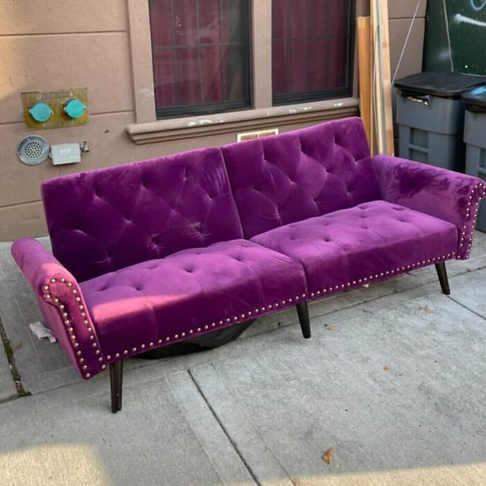 Holy S**t Balls!!!! Outside 744 Willoughby In Bed Stuy!