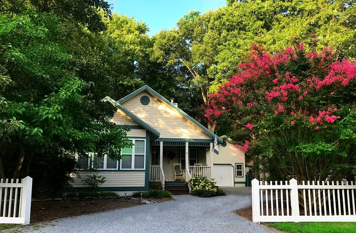 Coastal Cottage In Delaware