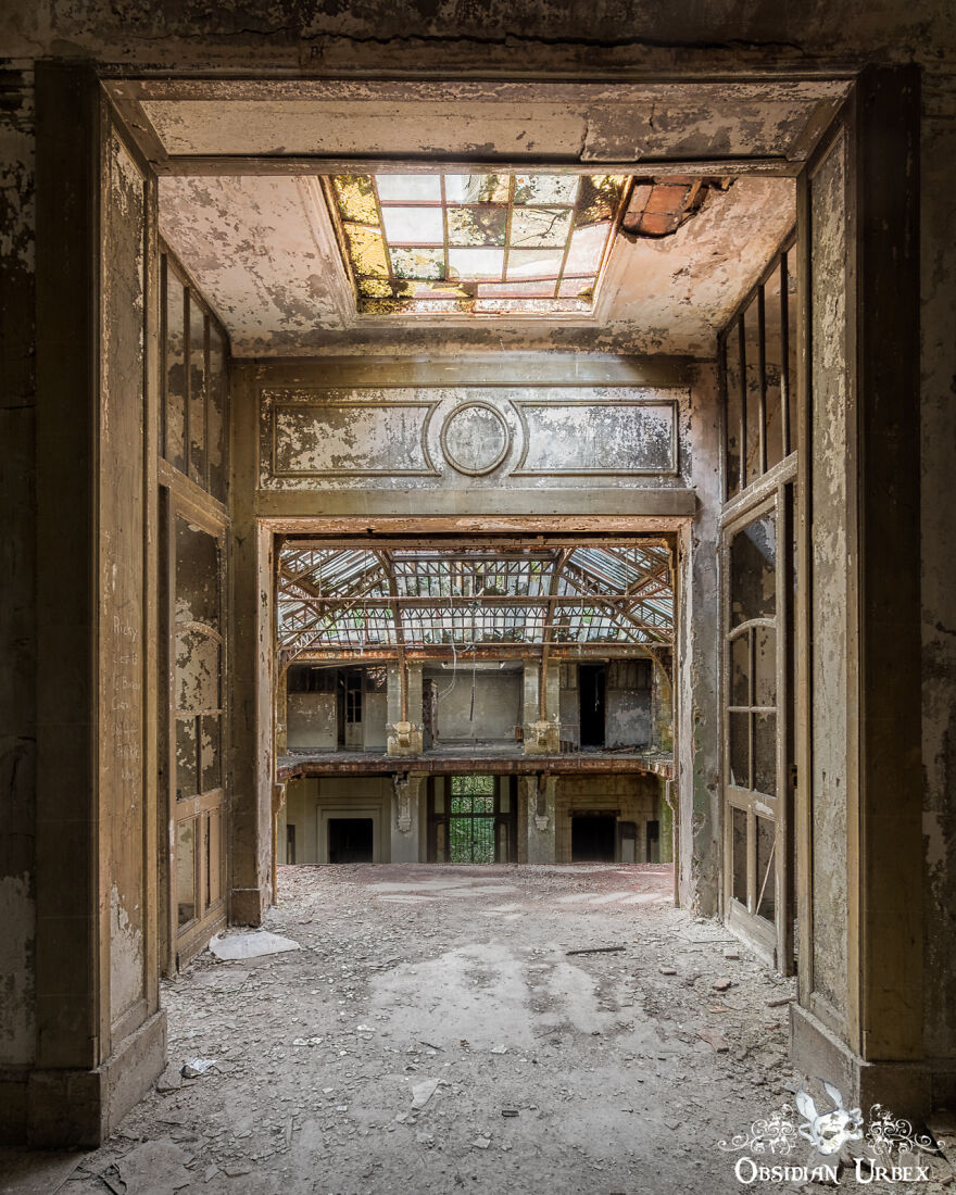 The Architecture Of The Location Is Stunning, With The Subdued Colours Allowing The Diverse Textures Of Decay To Dominate The Photographs