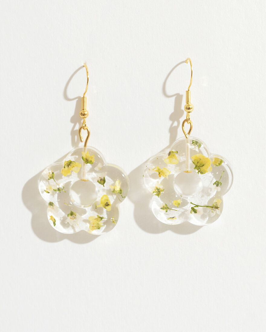 5 Sunny Accessories To Brighten Your Day