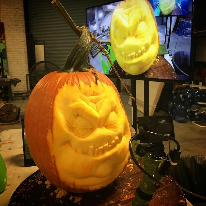 Deane Arnold Brings Pumpkins To Life!