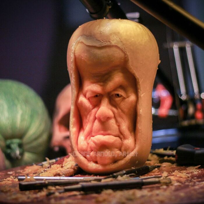 Deane Arnold Brings Pumpkins To Life!