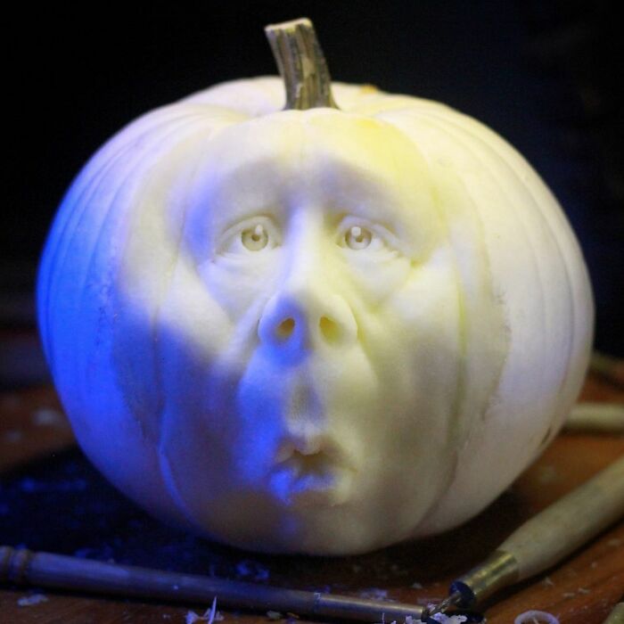 Deane Arnold Brings Pumpkins To Life!