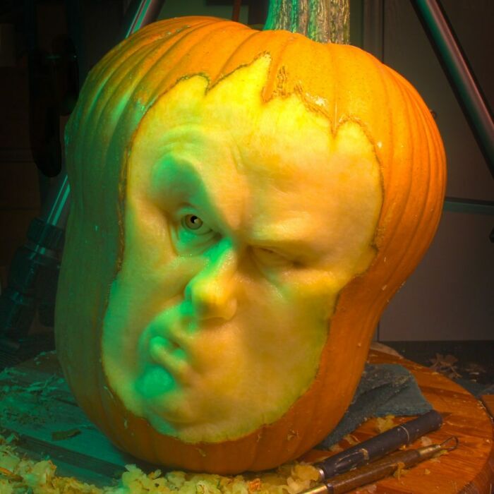 Deane Arnold Brings Pumpkins To Life!