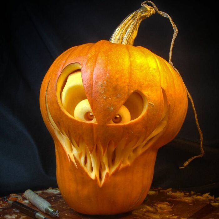 Deane Arnold Brings Pumpkins To Life!