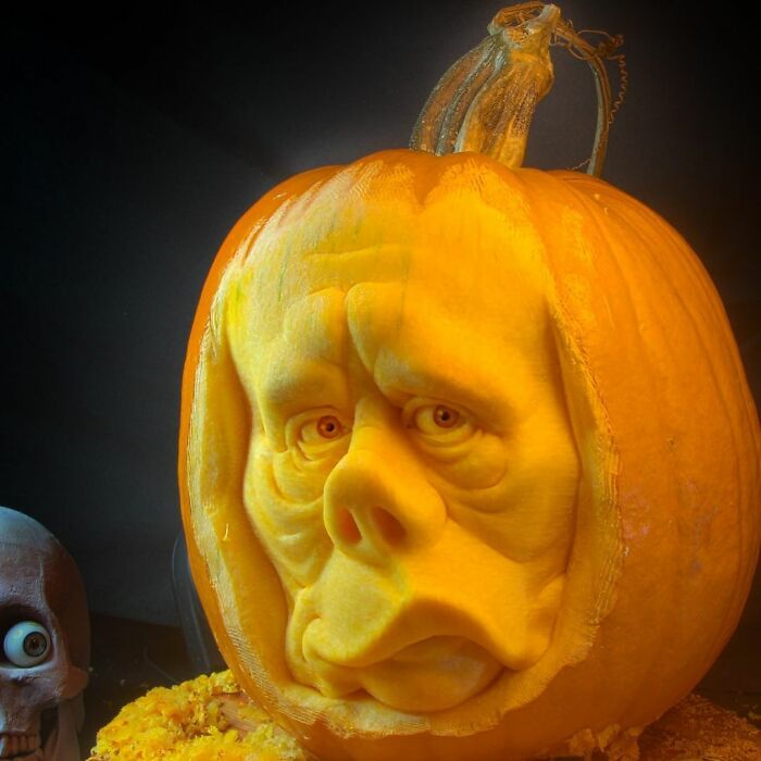Deane Arnold Brings Pumpkins To Life!